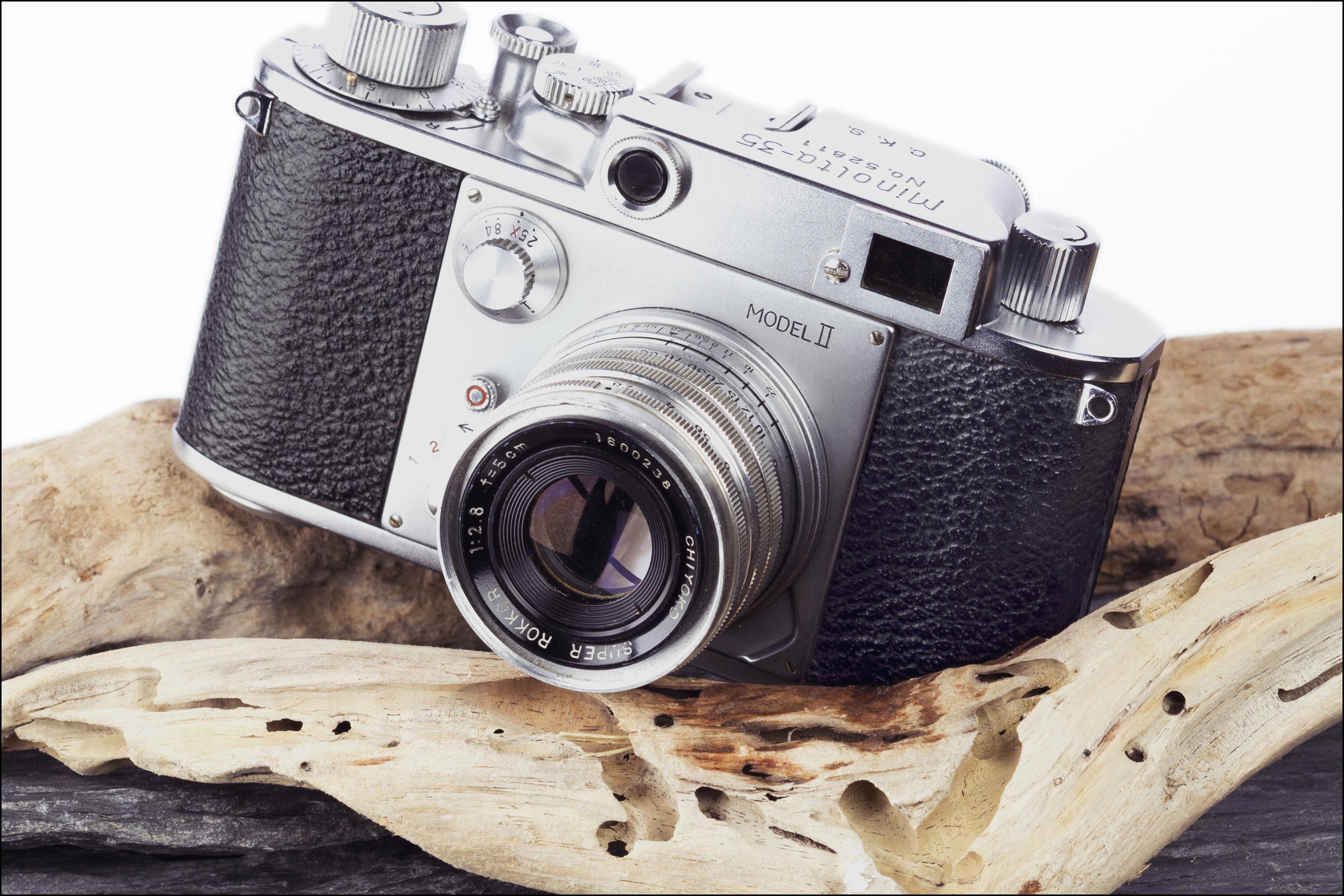 Minolta 35 volume et matière